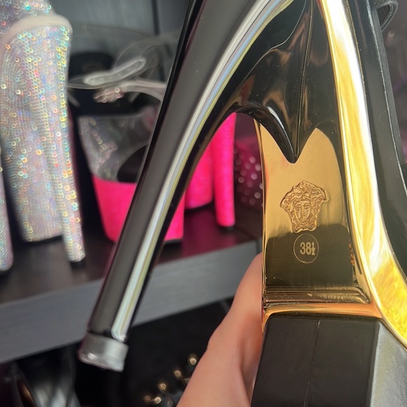 VERSACE Triple Platform Black Gold Medusa Swarovski Crystals Sandals Heels bling - Picture 11 of 11
